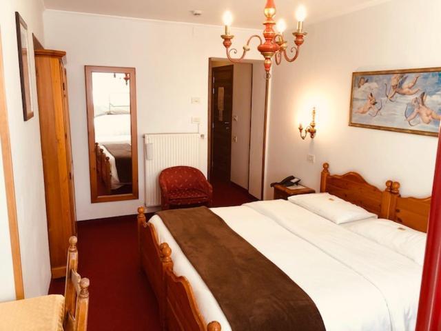Hotel Paradiso อาเซียโก ภายนอก รูปภาพ