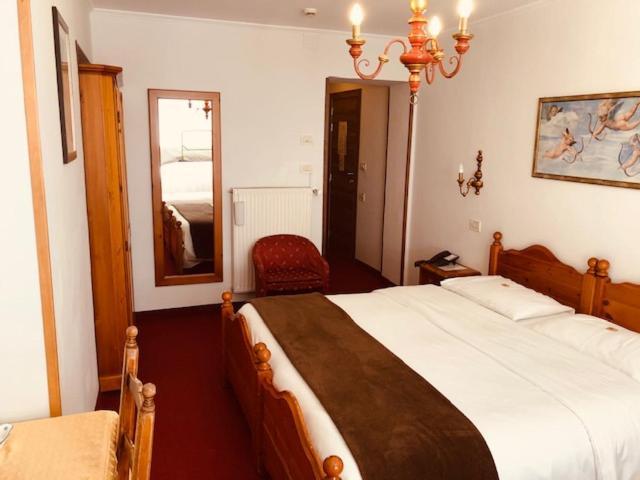 Hotel Paradiso อาเซียโก ภายนอก รูปภาพ
